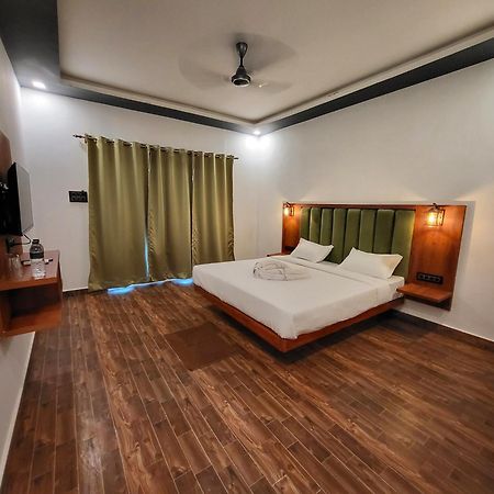 Rashiva Resort 阿姆波尔 外观 照片