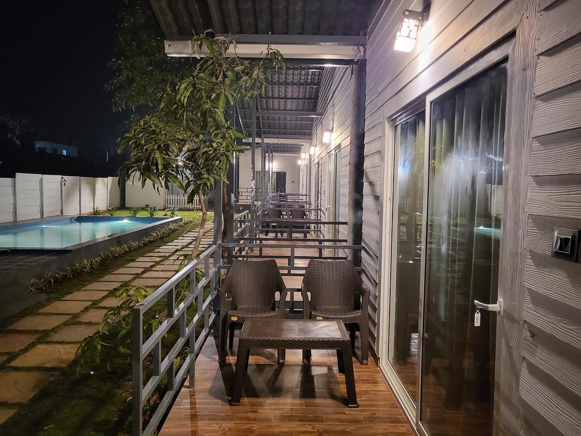 Rashiva Resort 阿姆波尔 外观 照片