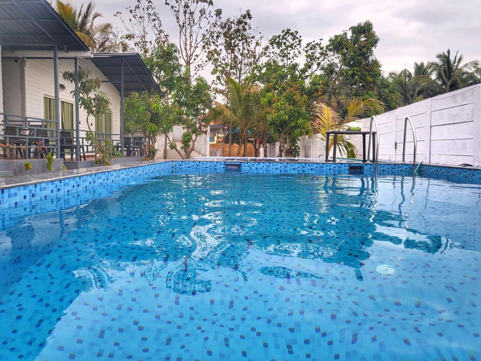 Rashiva Resort 阿姆波尔 外观 照片