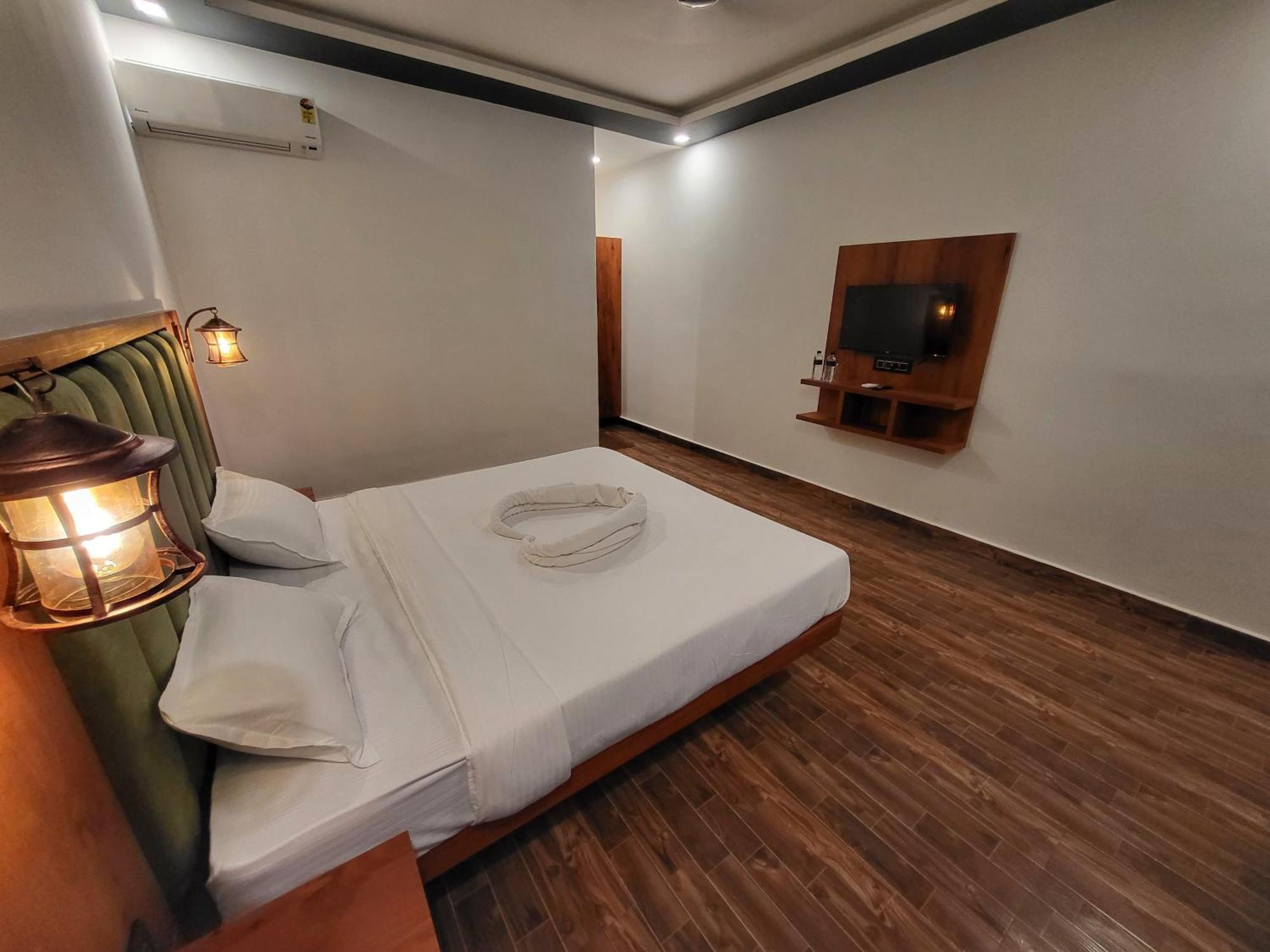 Rashiva Resort 阿姆波尔 外观 照片